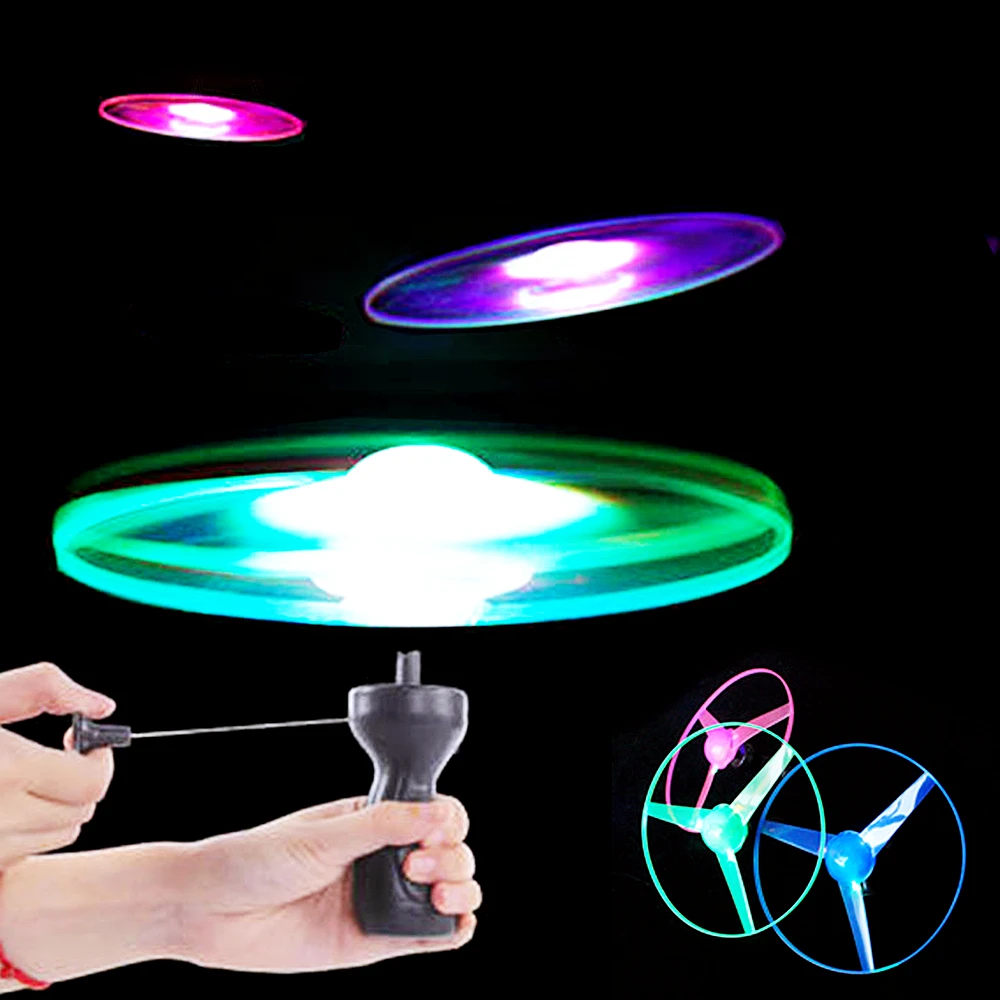 Model Kit Ufo - Leuchtende Fliegende Scheibe Propeller-Spielzeug LED-Beleuchtung Zugschnur