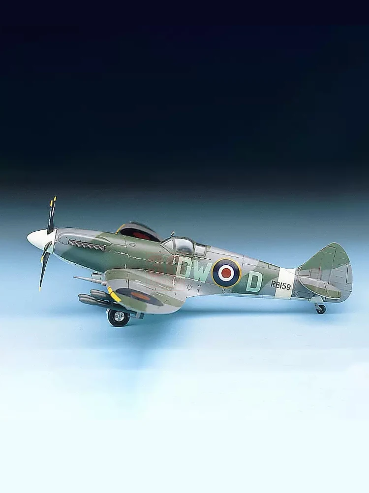 Zusammengebauter Flugzeugmodel – Model Kit Spitfire Bewertung und Preis